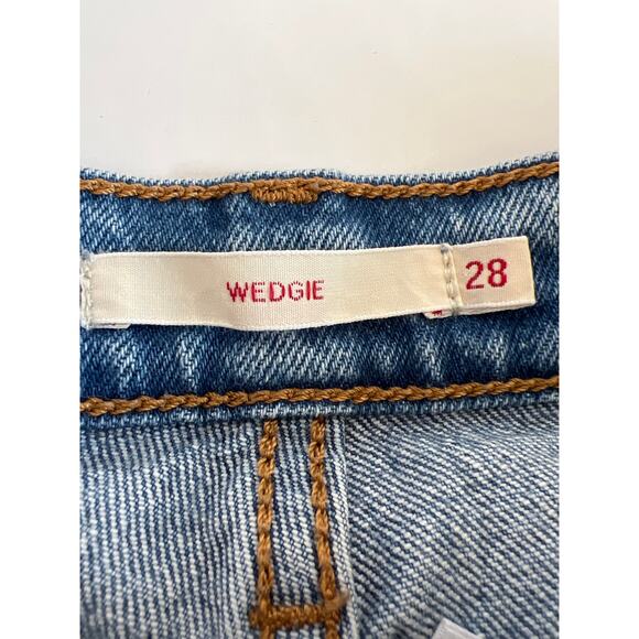 LEVIS PREMIUM WOMENS WEDGIE SKINNY DISTRESED BUTTON FRONT JEANS SIZE 28 - Picture 8 of 16